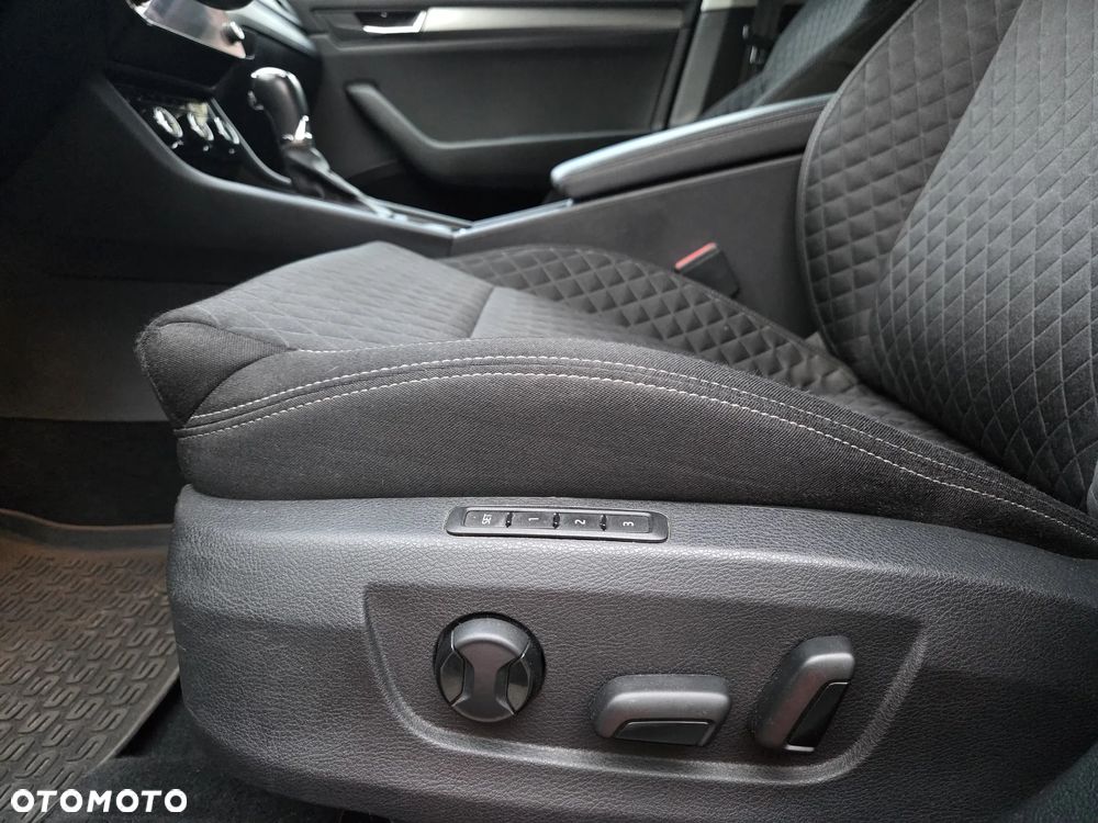 Skoda Superb 2.0 TDI DSG Active - 4