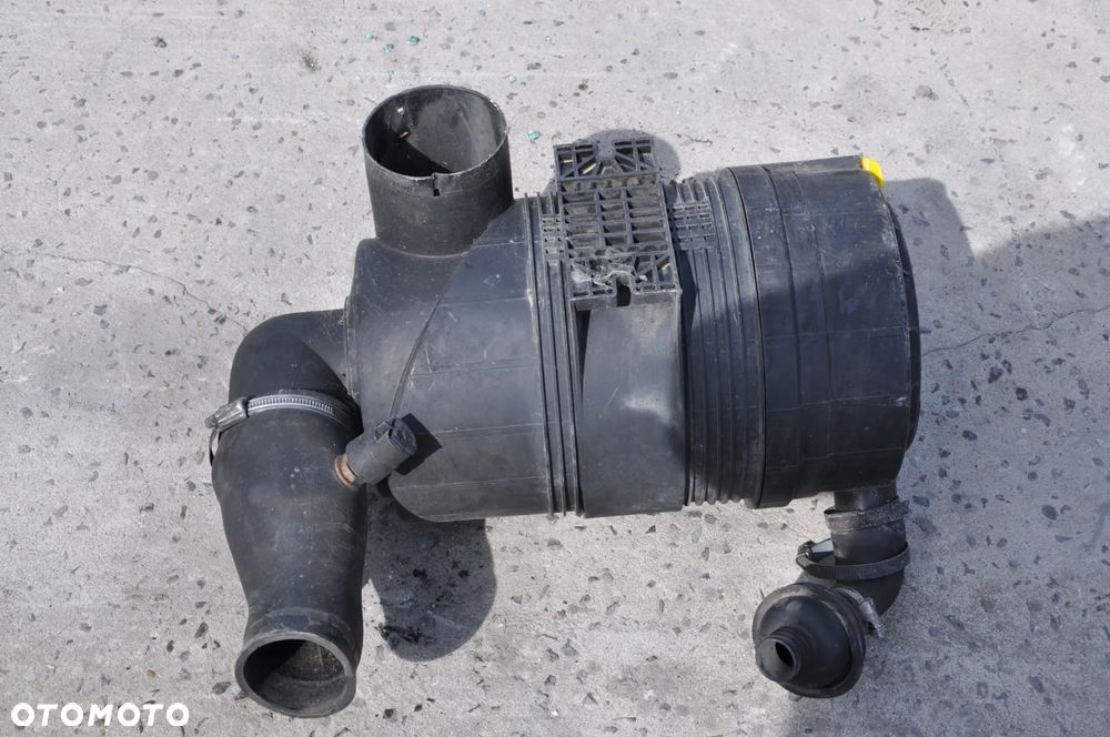 OBUDOWA FILTRA POWIETRZA MASSEY FERGUSON 7480 6480 6485 - 1