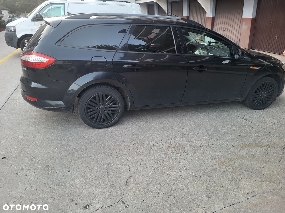 Ford Mondeo 1.8 TDCi Ambiente - 3