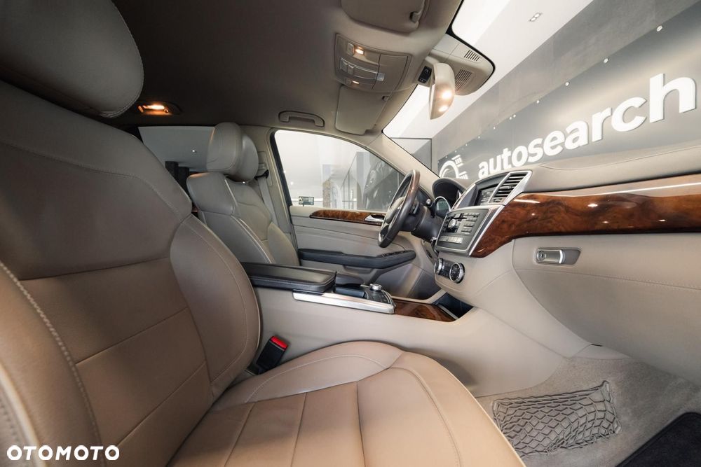 Mercedes-Benz ML 350 BlueTec 4-Matic - 33