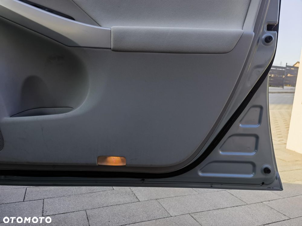 Toyota Prius (Hybrid) Comfort - 20