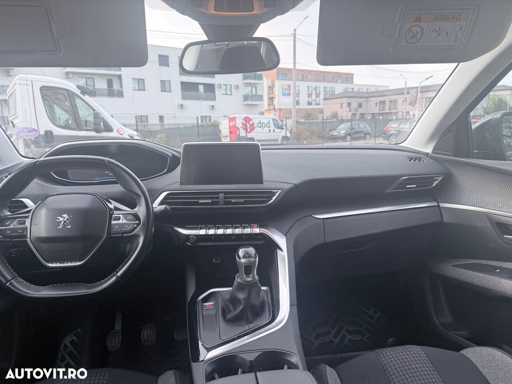 Peugeot 5008 - 19
