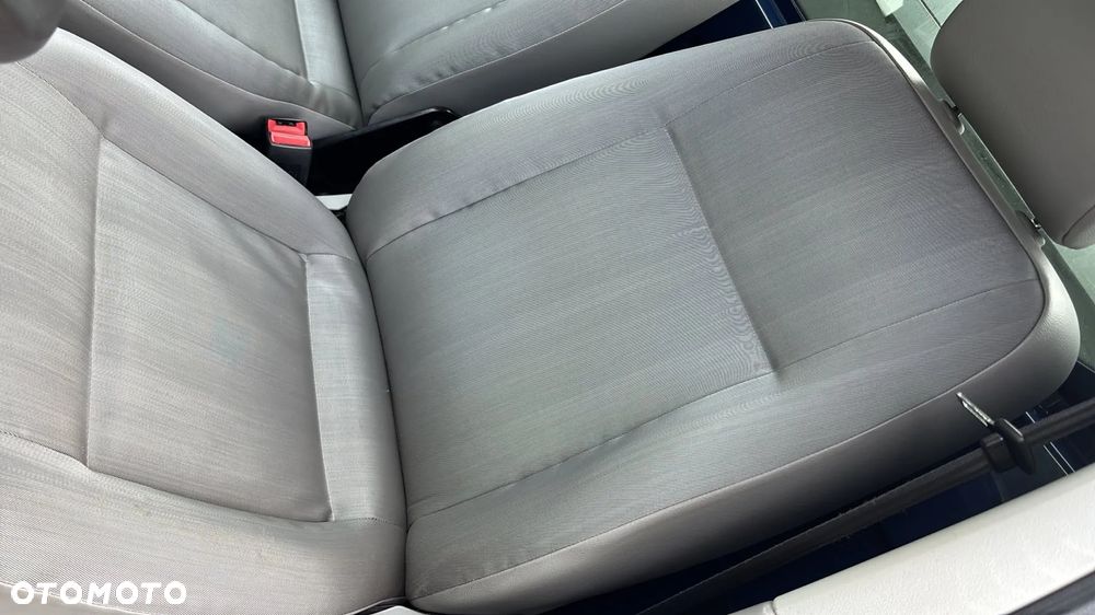 Volkswagen Transporter T5 - 16