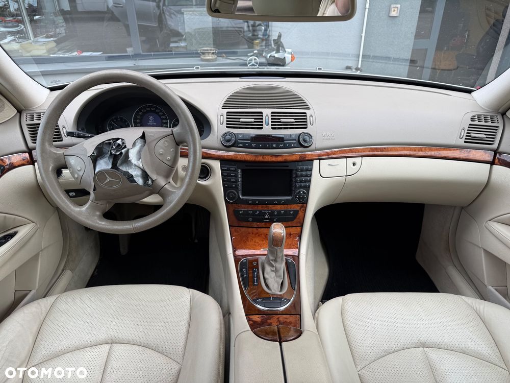 Mercedes-Benz Klasa E 500 4-Matic T Elegance - 20