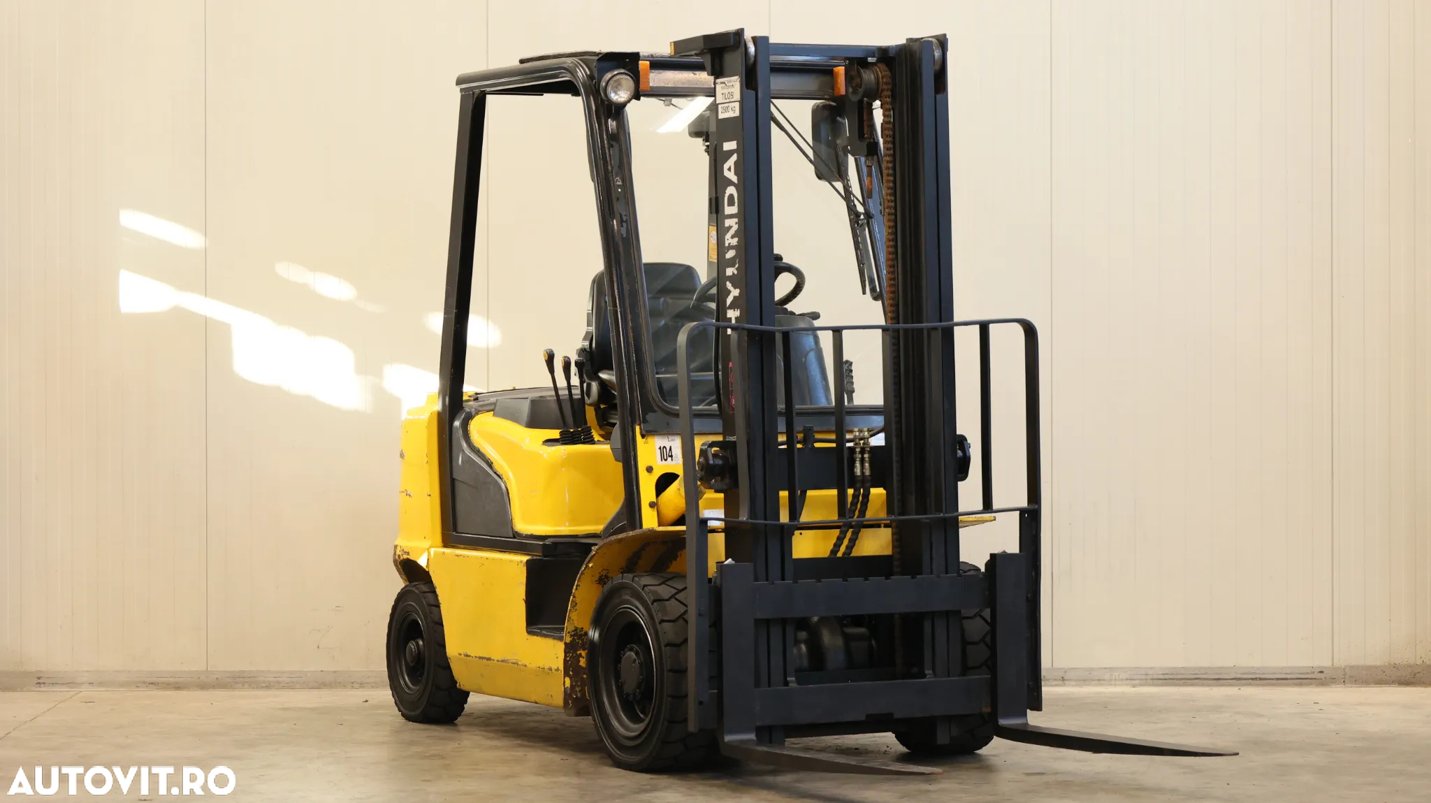 Hyundai 25D-7E - 6