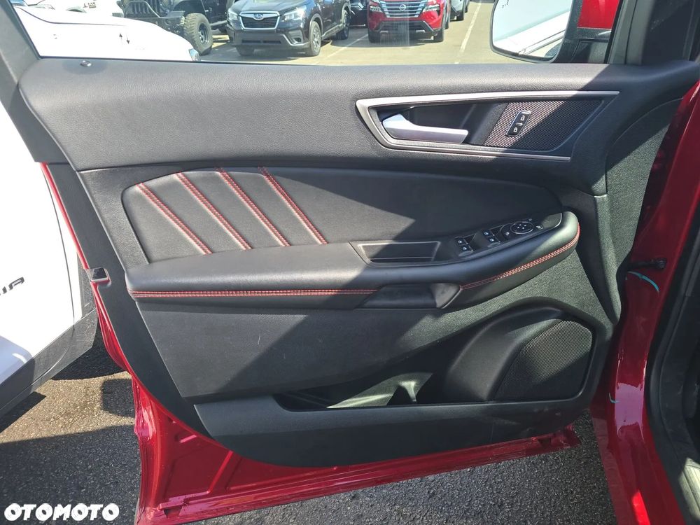 Ford Edge - 13