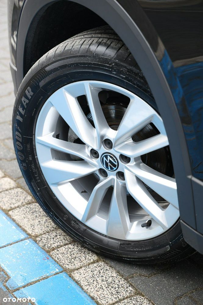 Volkswagen T-Cross - 12