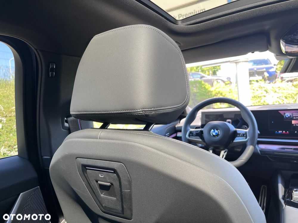 BMW Seria 5 520d xDrive mHEV - 31