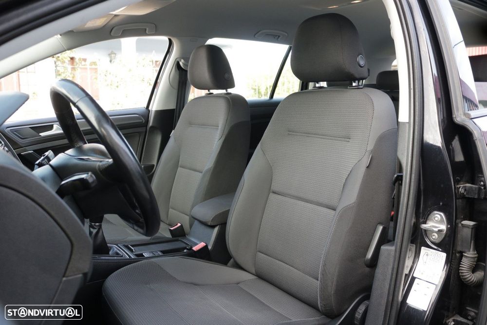 VW Golf Variant 1.6 TDi Confortline - 18