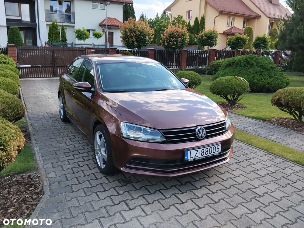 Volkswagen Jetta 1.2 TSI BlueMotion Technology - 1