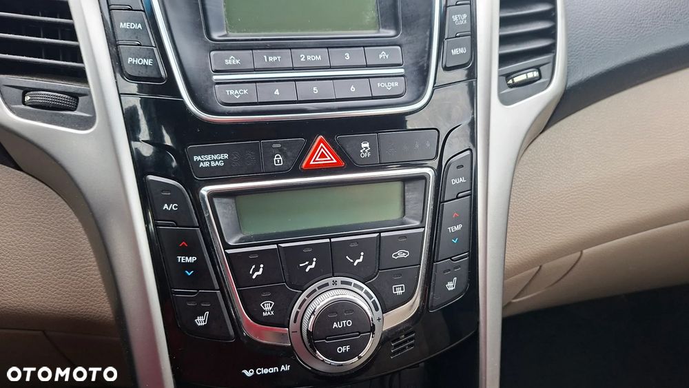 Hyundai i30 1.6 CRDI Select - 16