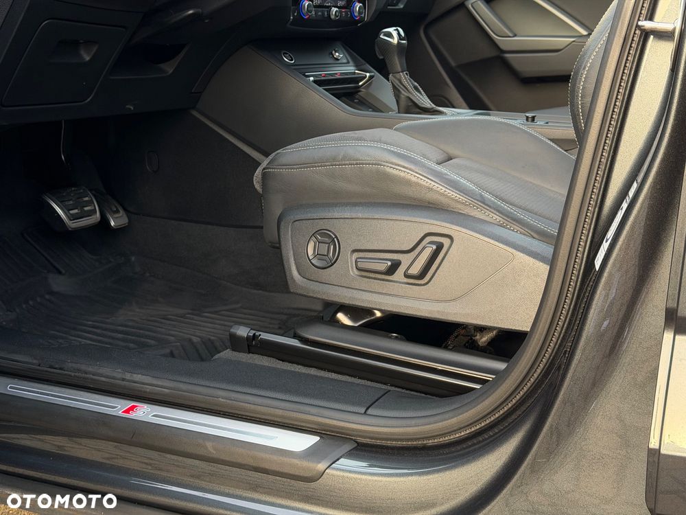 Audi Q3 Sportback 40 TDI Quattro S Line S tronic - 11