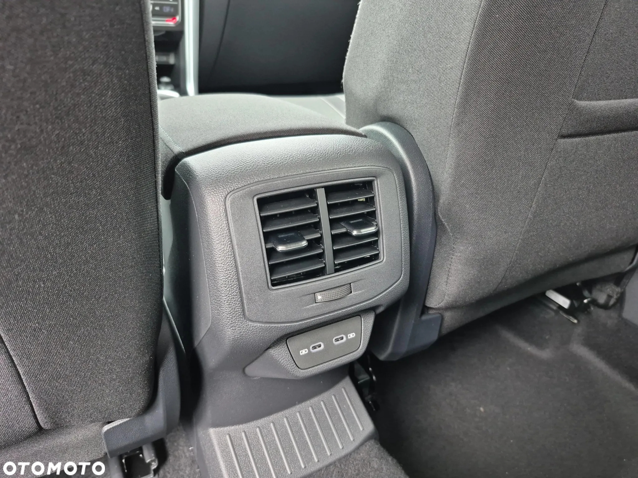 Volkswagen T-Roc 1.5 TSI Life Plus DSG - 18