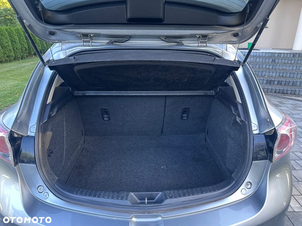 Mazda 3 - 10