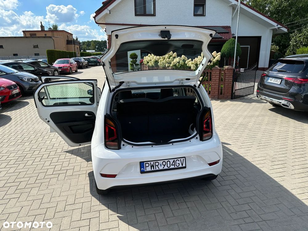 Volkswagen up! - 24