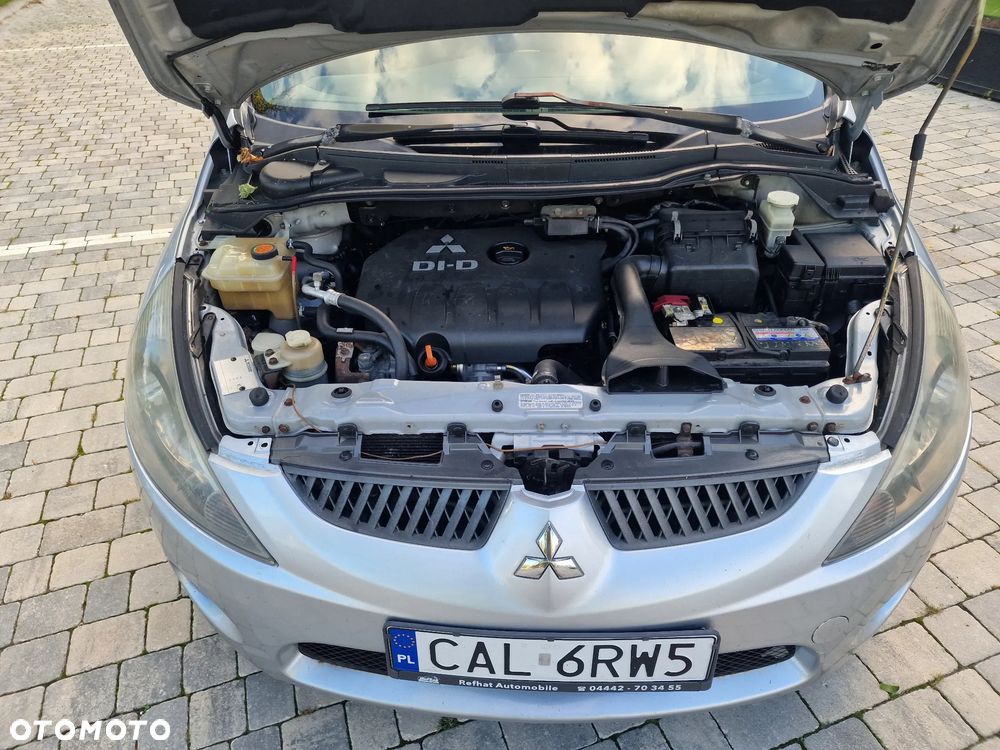 Mitsubishi Grandis 2.0 DID Intense - 15