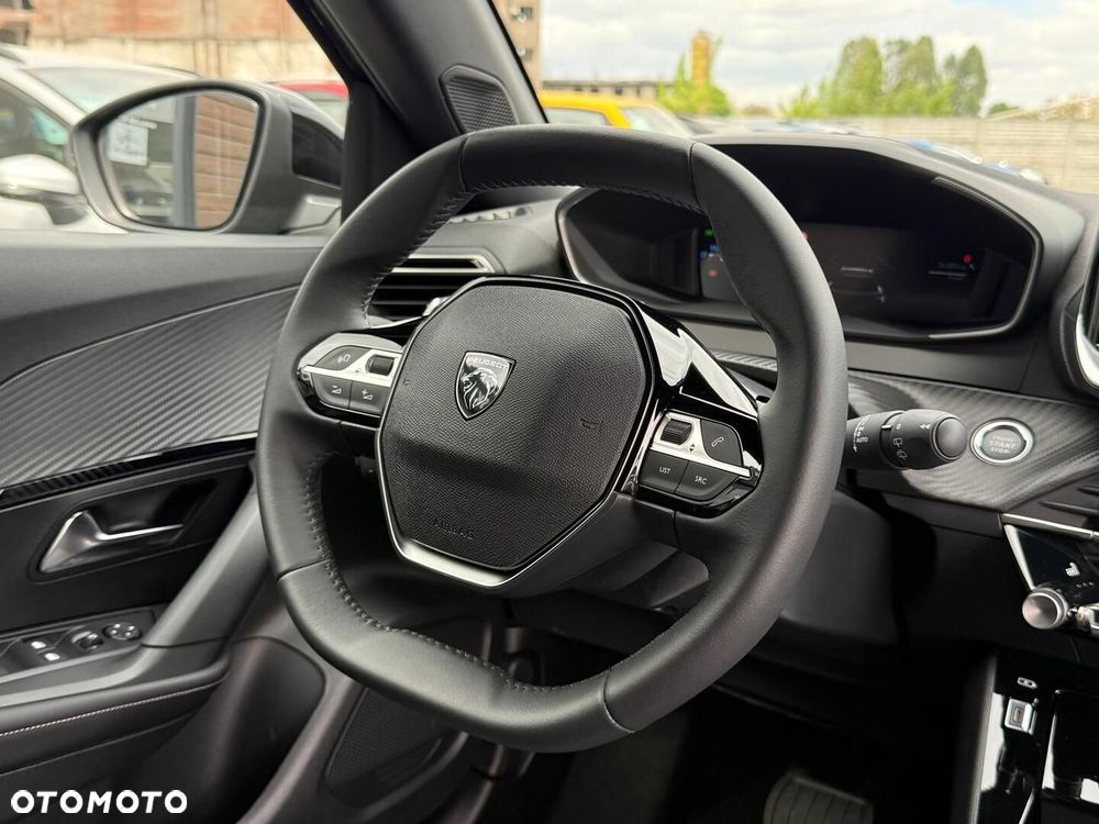 Peugeot 2008 - 31