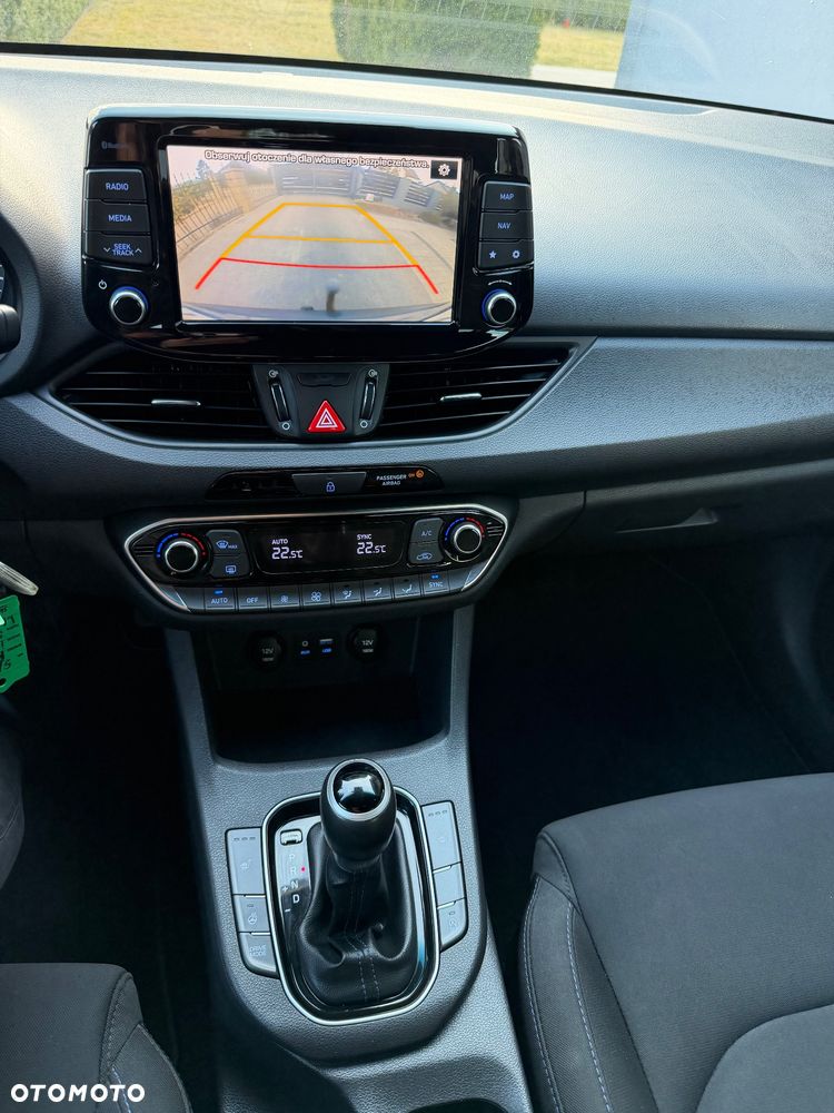 Hyundai i30 1.6 D GO Plus DCT - 22