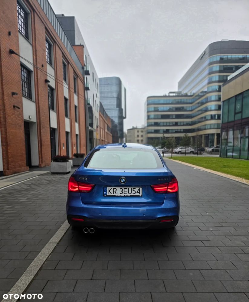 BMW 3GT 320i M Sport - 6