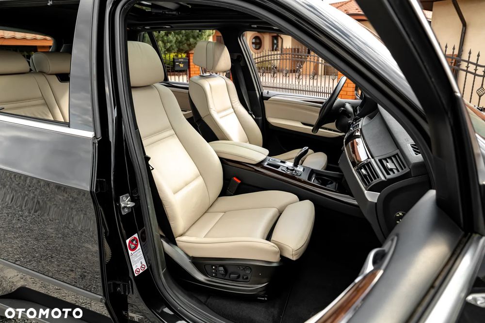BMW X5 xDrive40d - 26