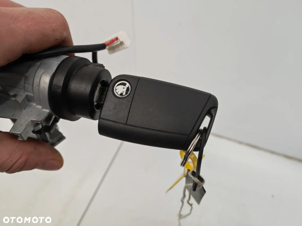 STACYJKA KLUCZYK PILOT SKODA OCTAVIA III 3 - 8