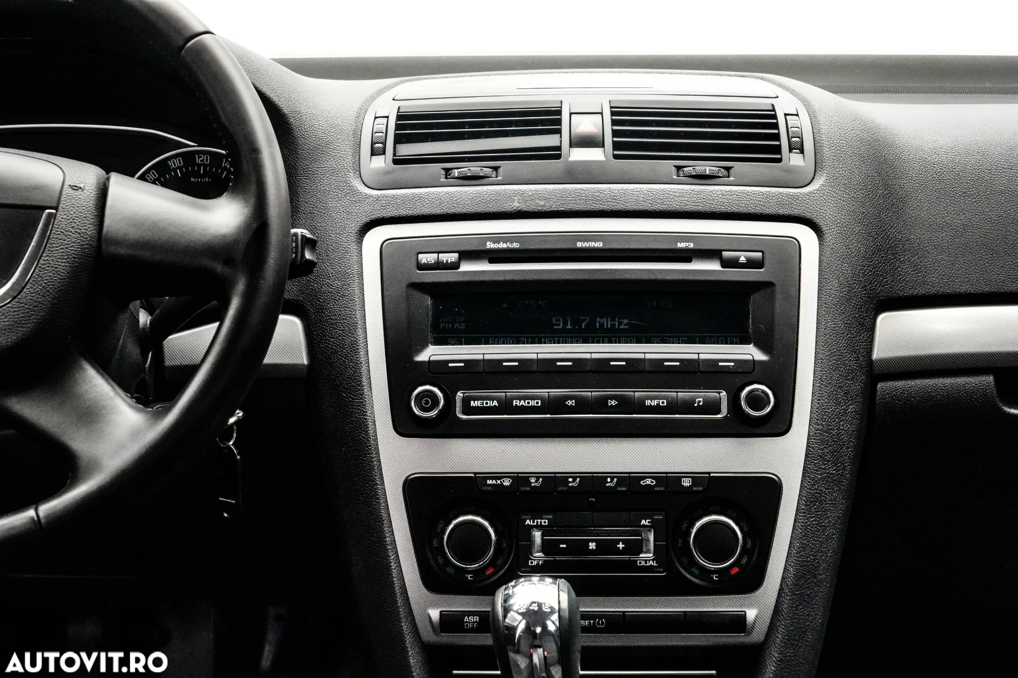Skoda Octavia 1.4 TSI Bussiness - 16