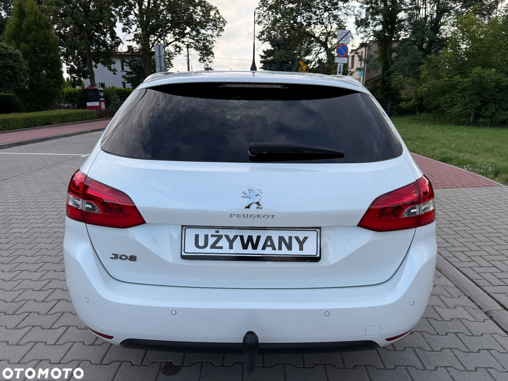 Peugeot 308 SW BlueHDi 120 EAT6 Stop & Start Allure - 9