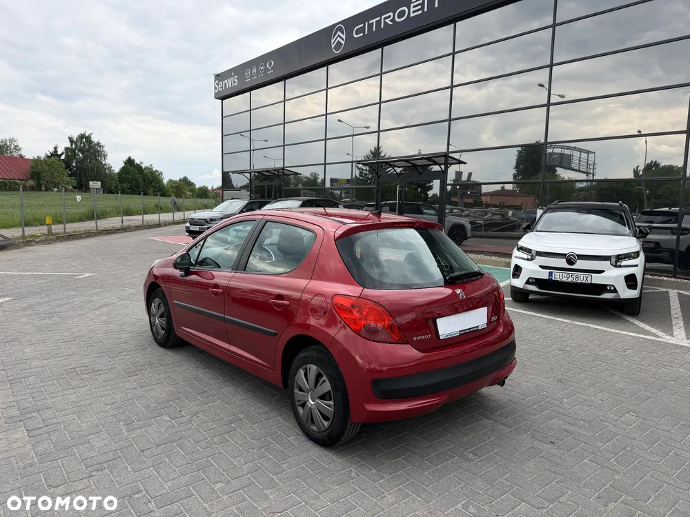 Peugeot 207 1.4 16V Trendy - 3