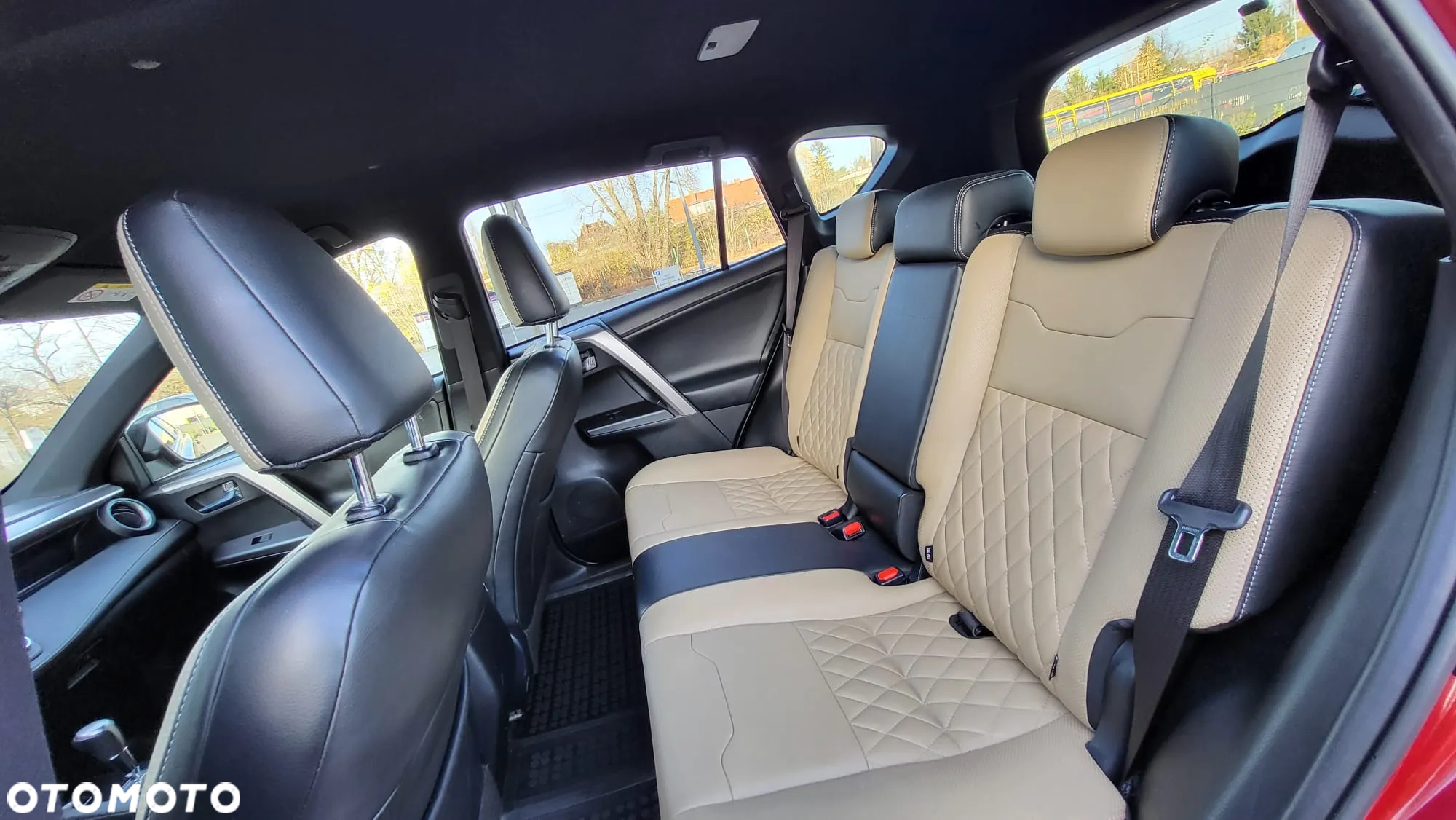 Toyota RAV4 Hybrid Selection 4x2 - 5