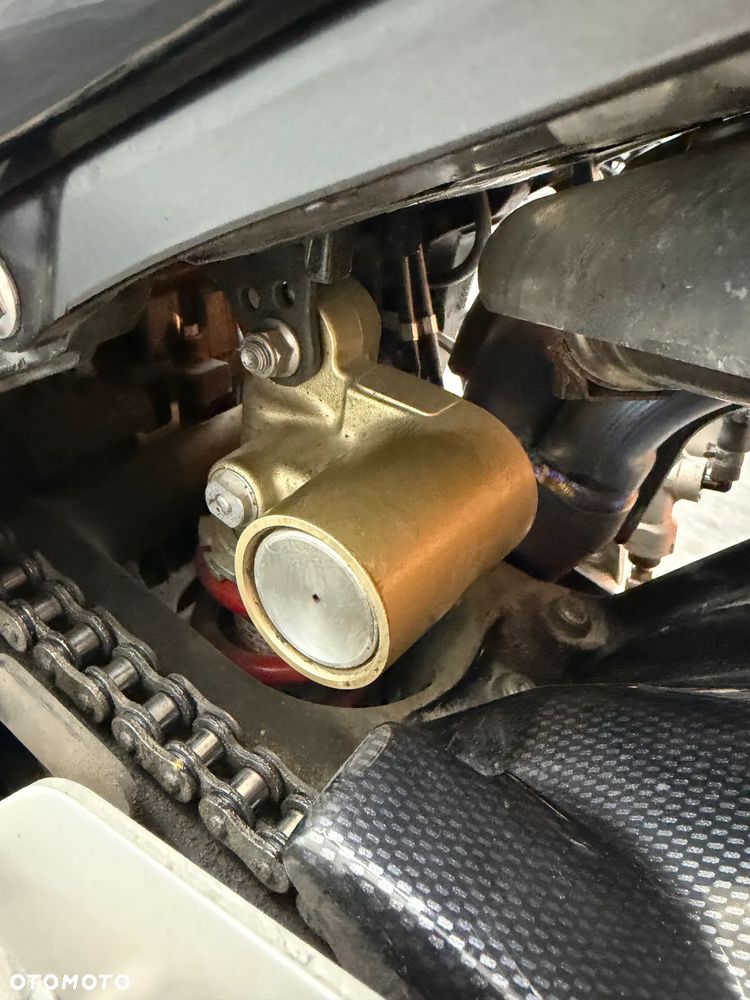 Kawasaki ZXR - 26