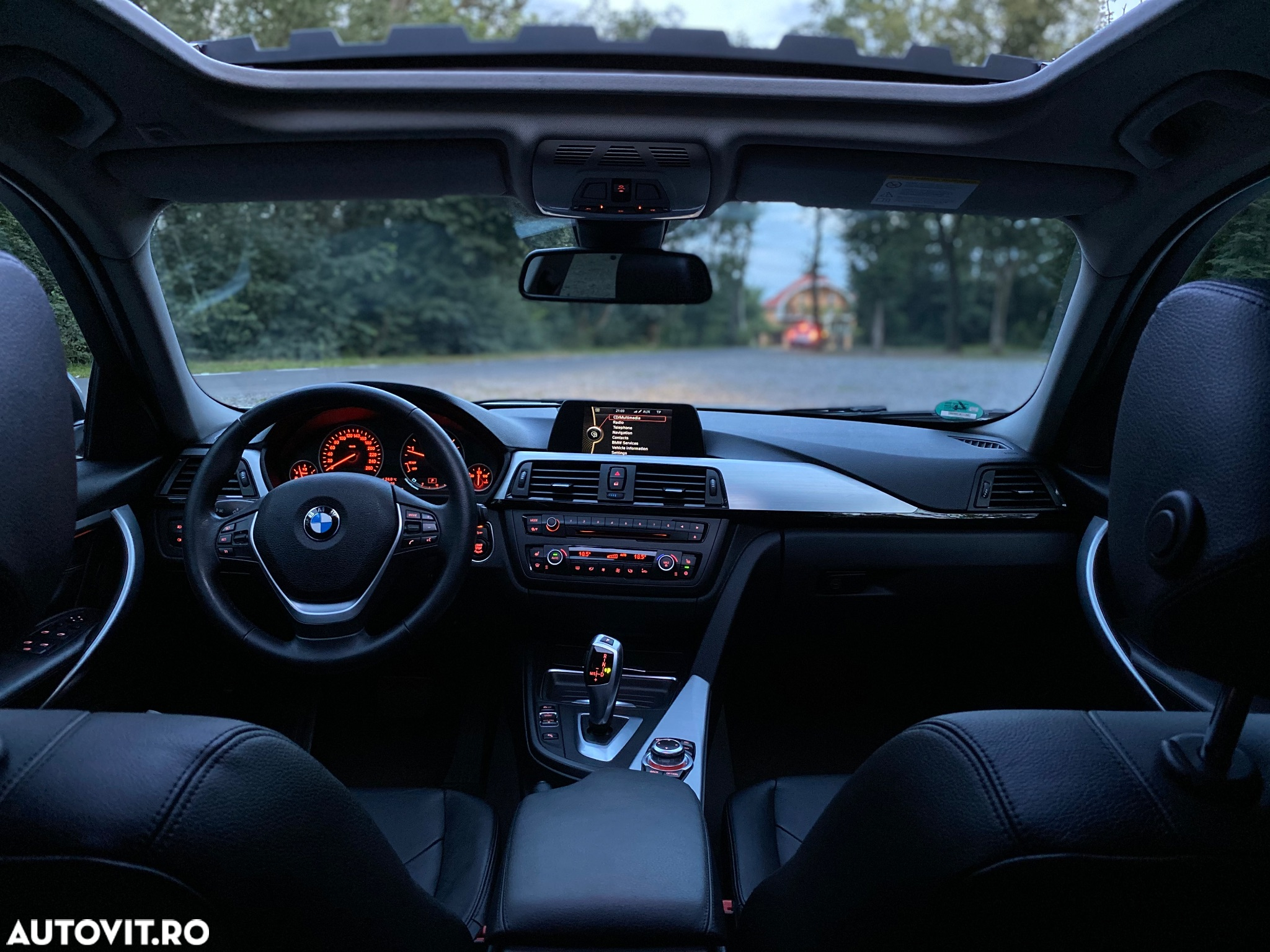 BMW Seria 3 320d Aut. - 10