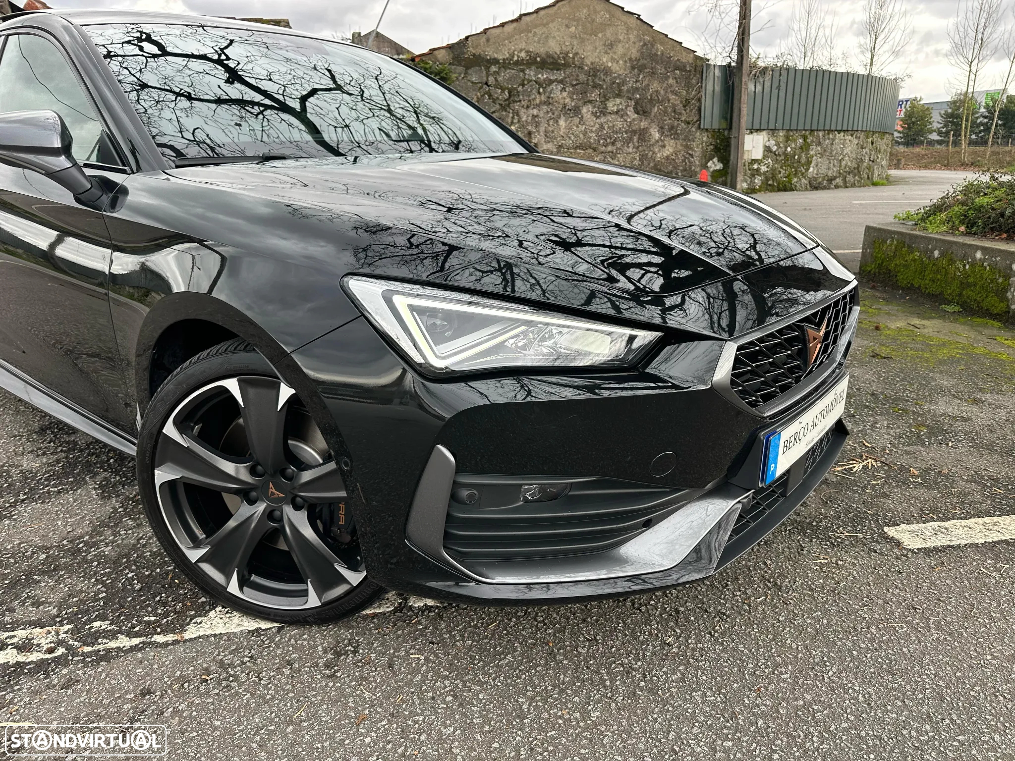 Cupra Leon 1.4 e-Hybrid DSG - 2