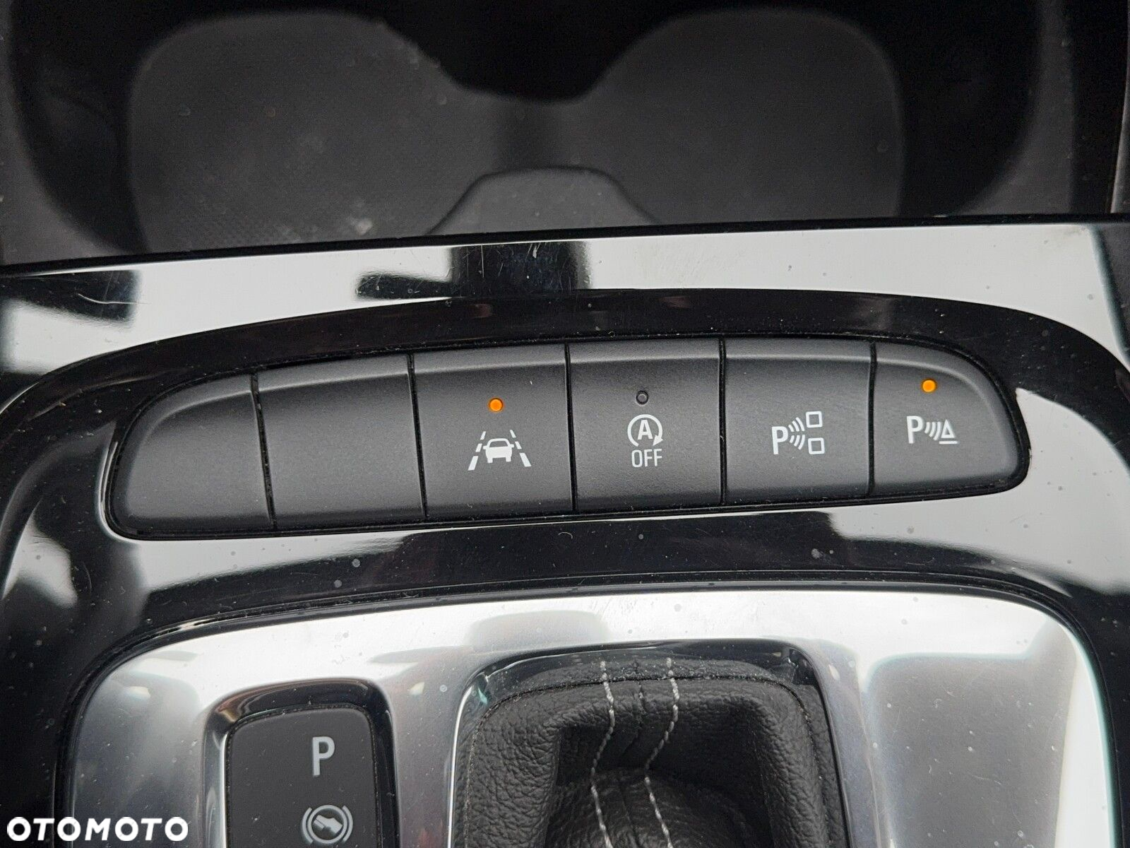 Opel Insignia 1.5 T Elite S&S - 28