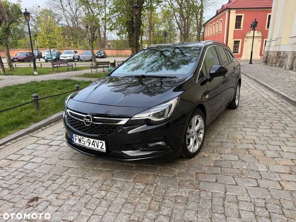 Opel Astra 1.6 BiTurbo D (CDTI) Start/Stop Innovation - 11