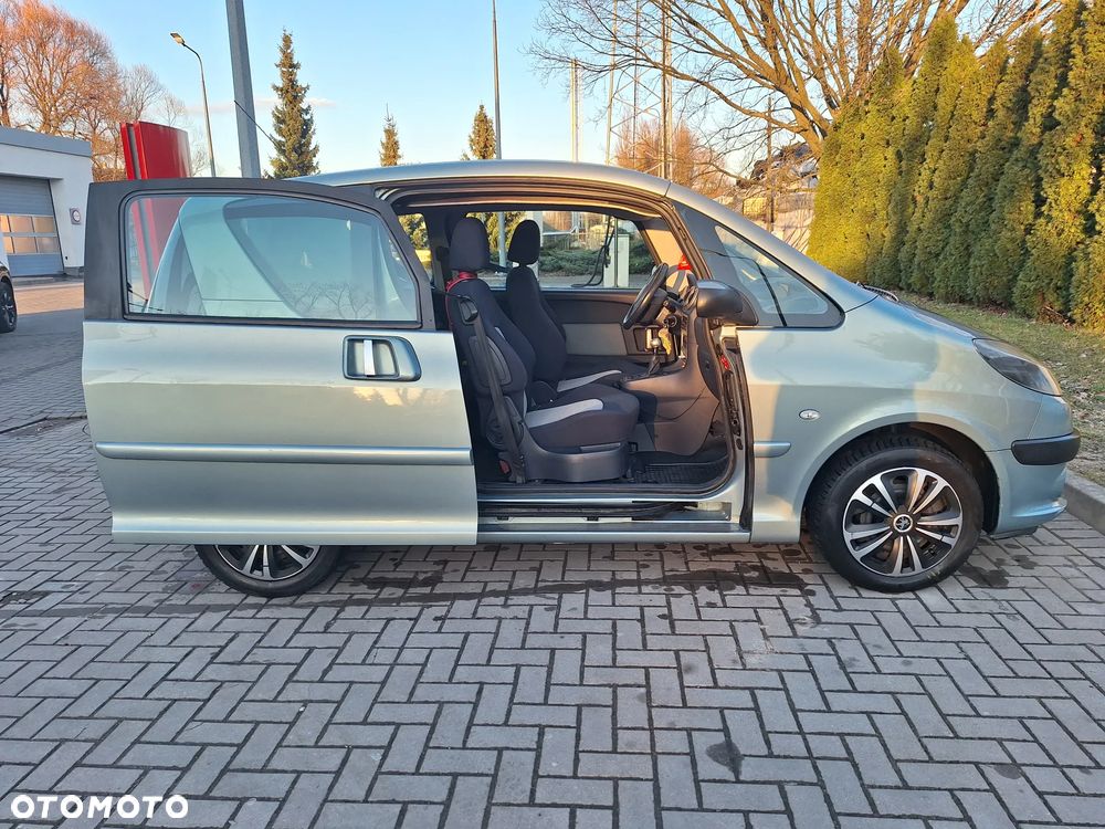 Peugeot 1007 1.4 HDI Trendy - 8