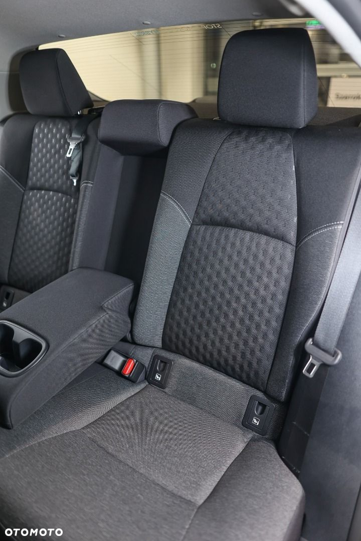 Toyota Corolla - 23
