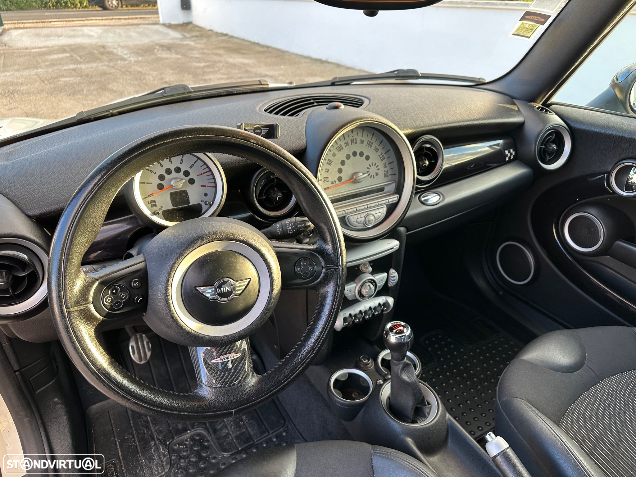 MINI 3 Portas John Cooper Works - 38