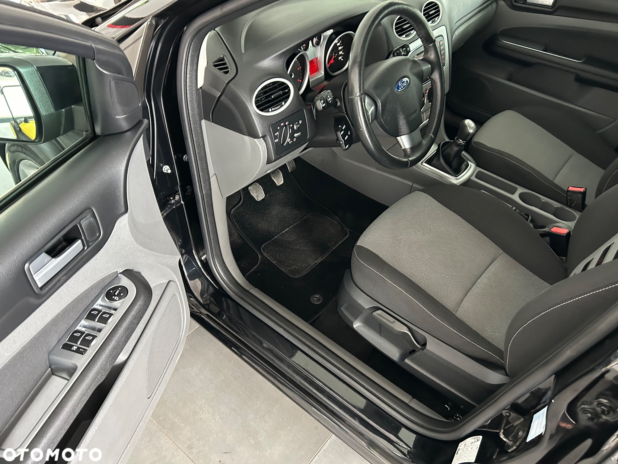 Ford Focus 1.6 TDCi ECOnetic 88g Start-Stopp-System Titanium - 17