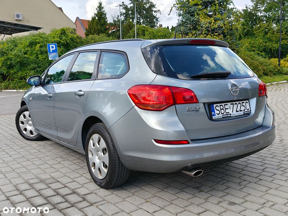 Opel Astra 1.4 Turbo Design Edition - 2