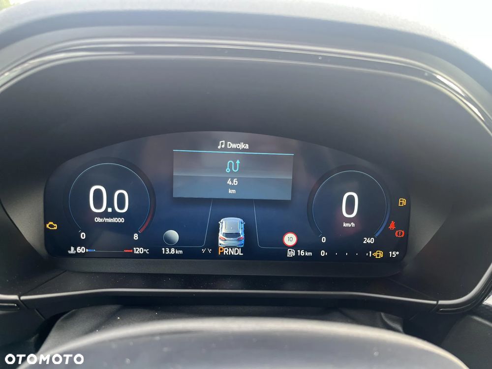 Ford Focus 1.0 EcoBoost mHEV ST-Line X - 13