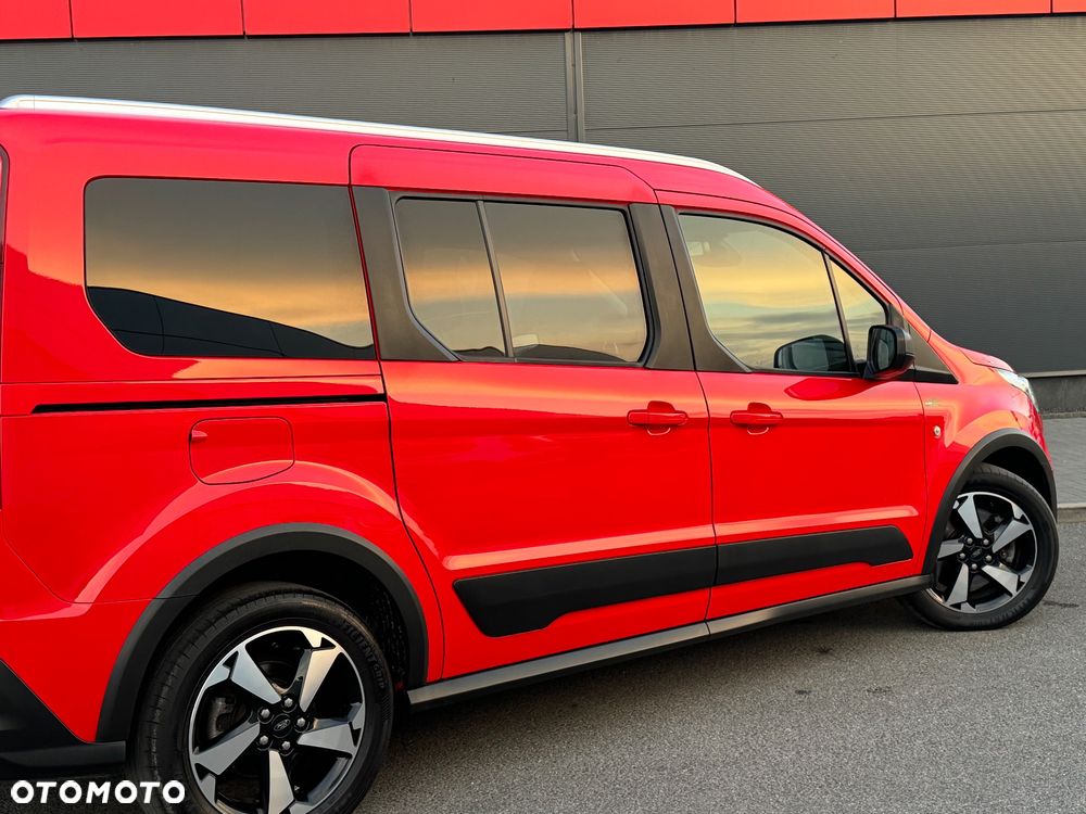 Ford Tourneo Connect Grand - 23