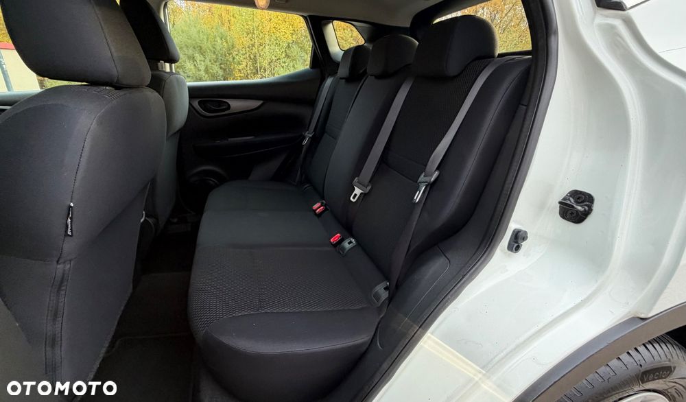 Nissan Qashqai 1.6 Visia - 28