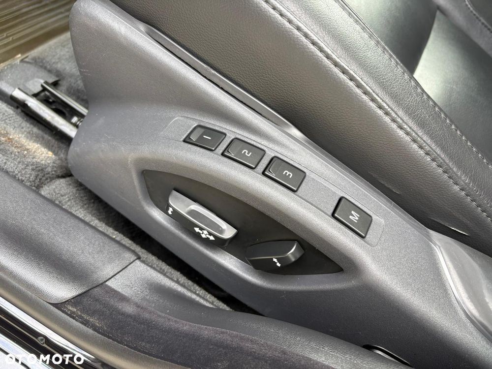 Volvo V70 D3 Geartronic Momentum - 23