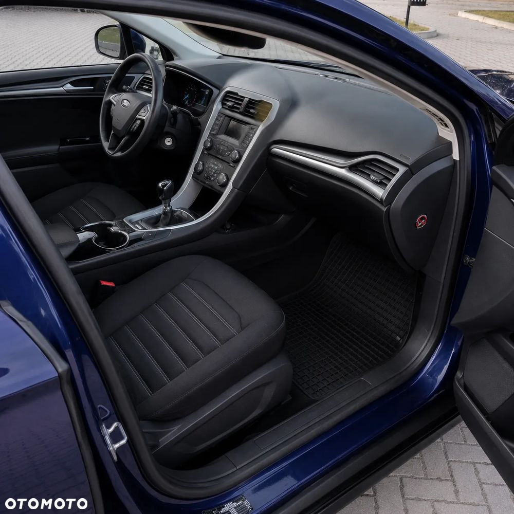 Ford Mondeo 2.0 TDCi Ambiente - 10