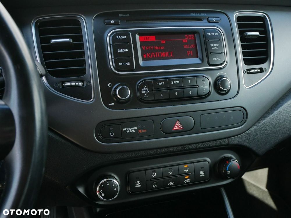 Kia Carens 1.7 CRDi L - 19