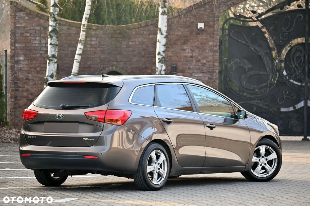 Kia Ceed - 19