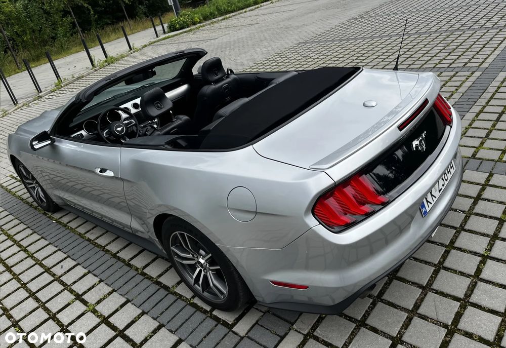 Ford Mustang Cabrio 2.3 Eco Boost - 18
