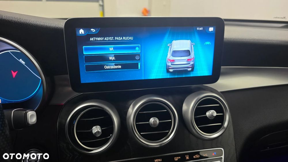 Mercedes-Benz GLC 300 de 4Matic 9G-TRONIC AMG Line Plus - 30