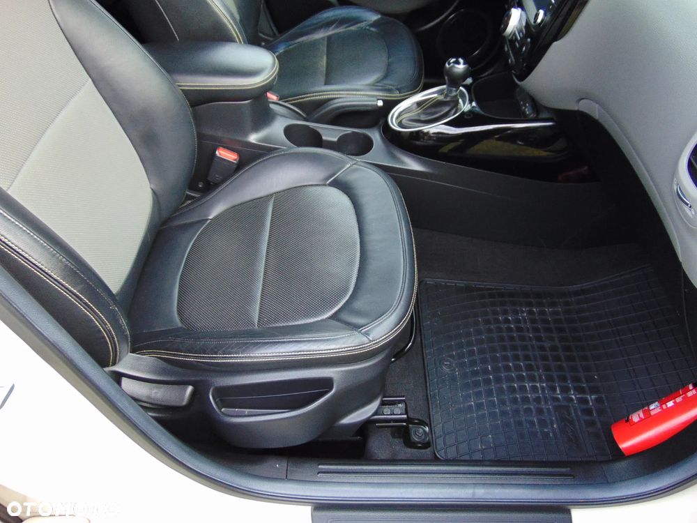 Kia Soul 1.6 CRDI Automatik Dream Team Edition - 27