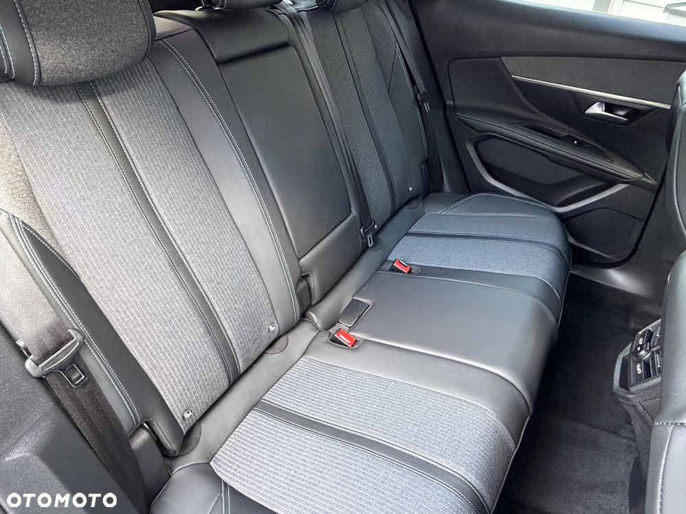 Peugeot 3008 BlueHDi 130 Stop & Start EAT8 Allure - 11